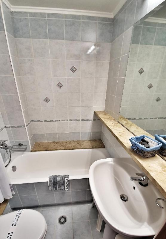 Budget Double Room image 4