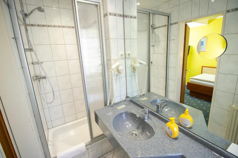Deluxe Single Room image 2