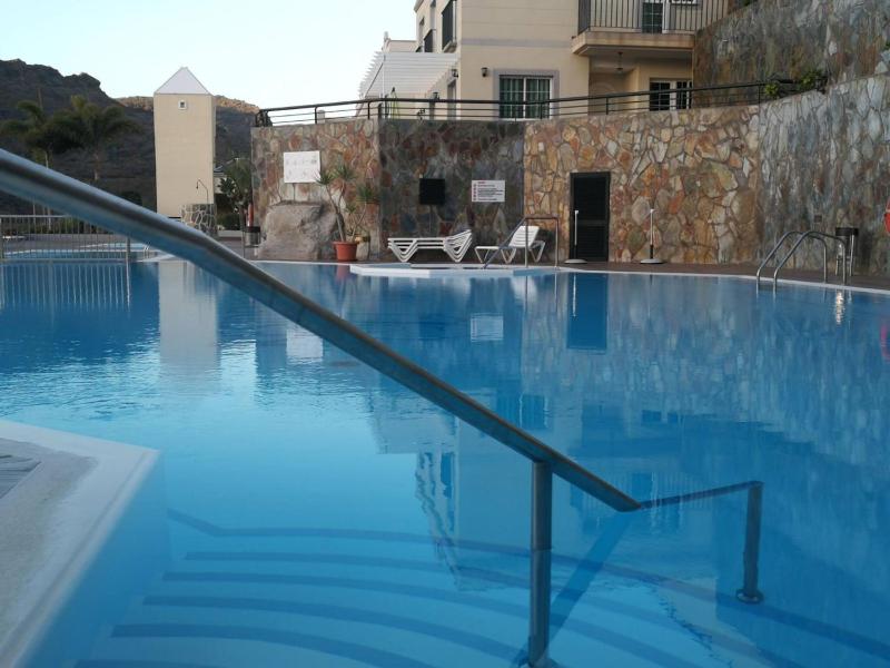 Luxury Renovated Duplex with 3 Pools Private Jacuzzi - image 40