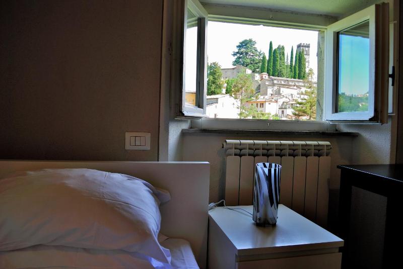 Single Room image 1