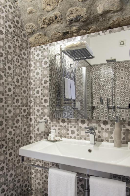 Amore Rentals - Villa Galidia - image 36