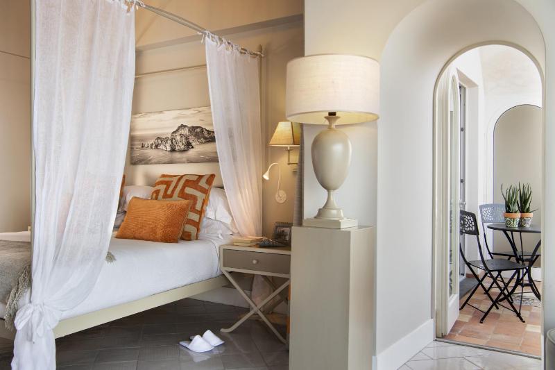 Amore Rentals - Villa Galidia - image 15