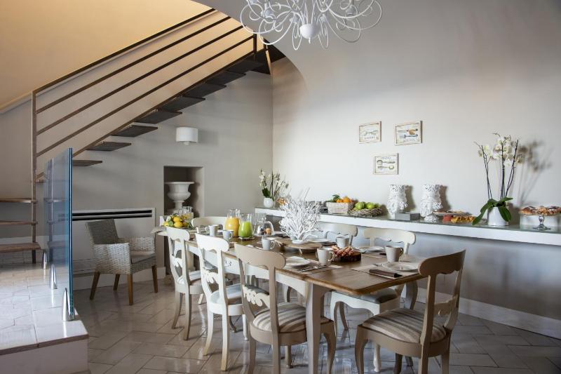 Amore Rentals - Villa Galidia - image 11