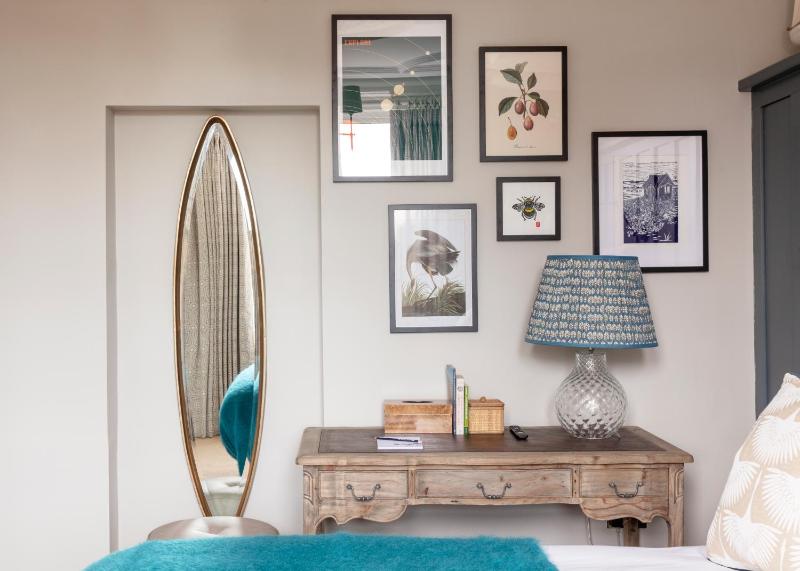 King Room image 4
