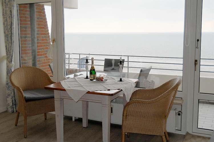 Apartment with Sea View image 4