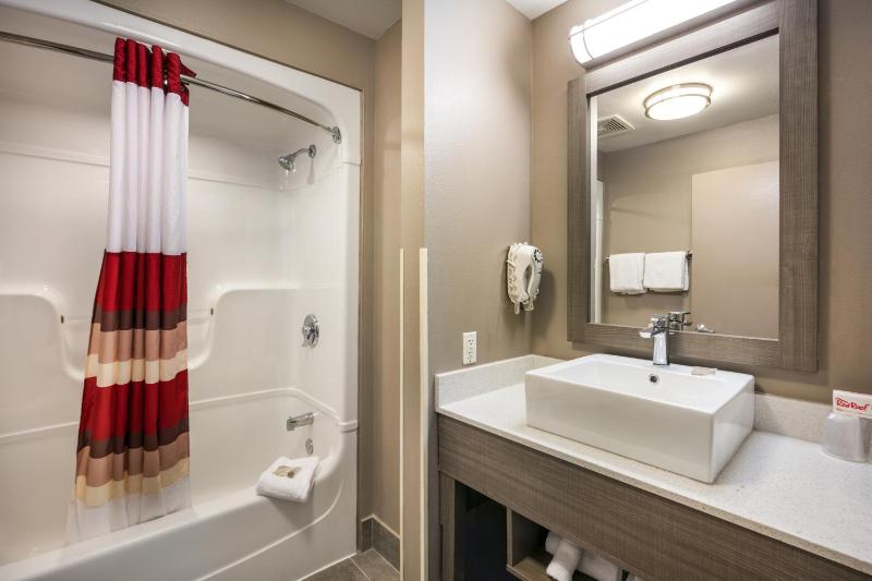 Suite King Room Smoke Free image 3