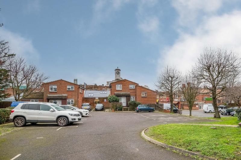 One-Bedroom House image 4