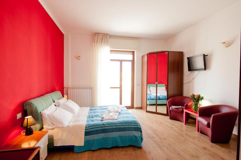 Triple Room image 3