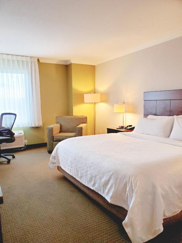 Holiday Inn Express Hotel & Suites Portland-Northwest Downtown By IHG - image 29