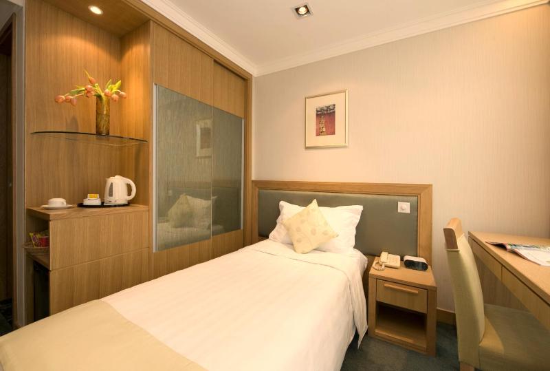Standard Single Room image 2
