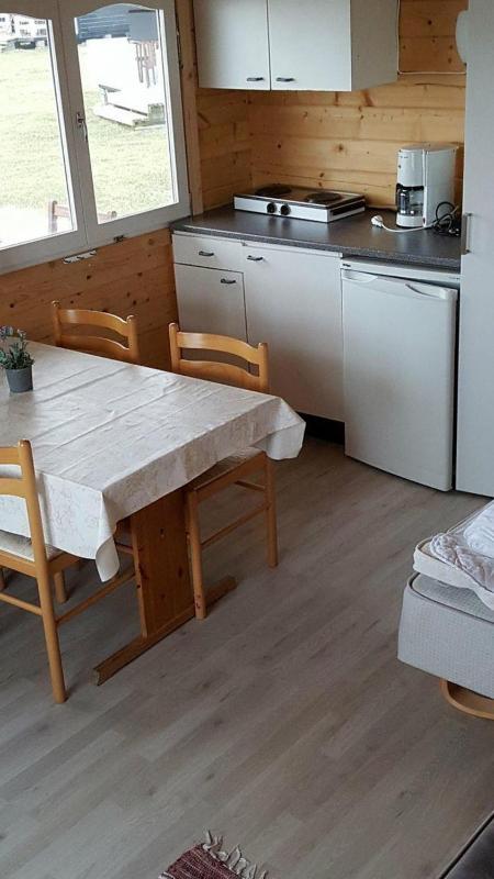 Category 2 Cottage with Shared Bathroom image 4