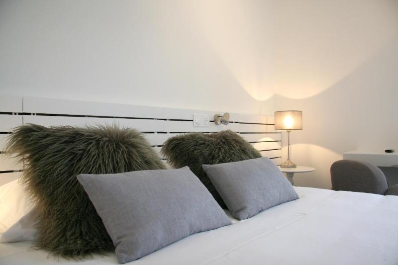 Standard Double Room image 2