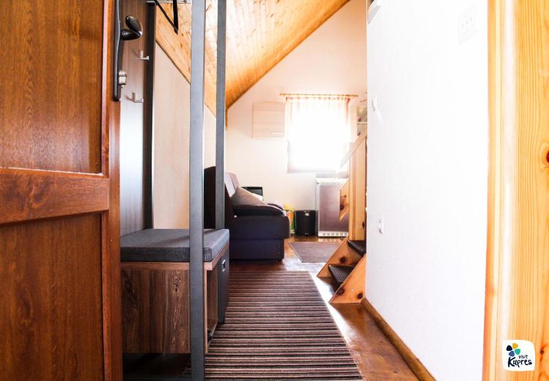 One-Bedroom Apartment image 2
