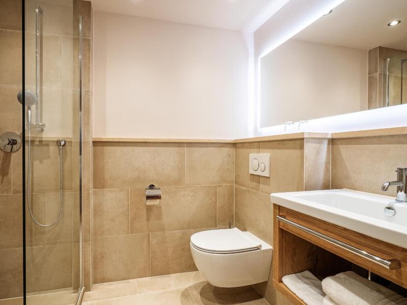 Superior Double Room image 3