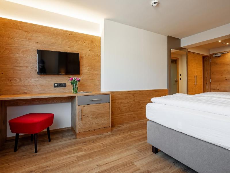 Triple Room image 4