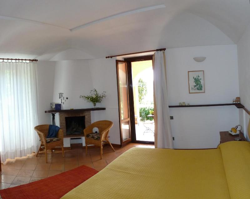 Double or Twin Room image 2