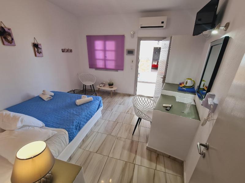 Superior Double Room image 3