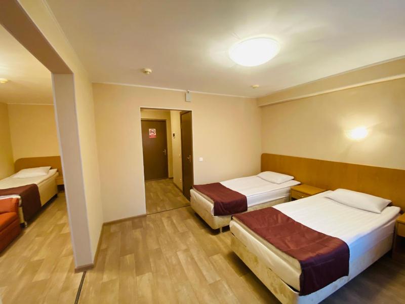 Comfort Triple Room image 3