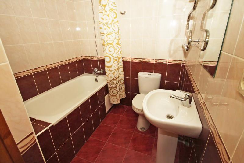 Budget Double or Twin Room image 2