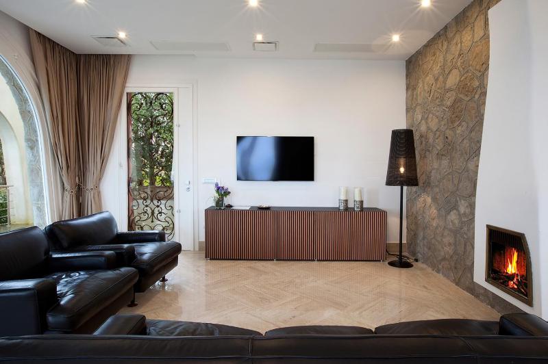 Amore Rentals - Villa Daniela - image 26