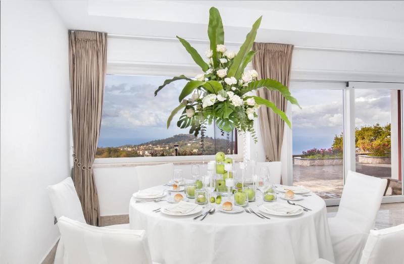 Amore Rentals - Villa Daniela - image 47