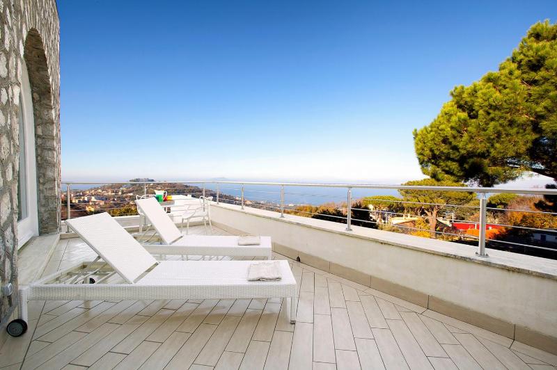 Amore Rentals - Villa Daniela - image 42