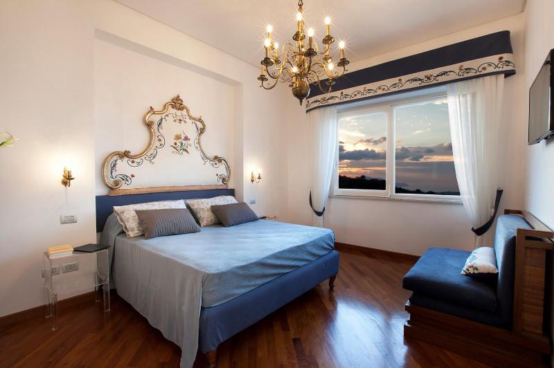 Amore Rentals - Villa Daniela - image 2