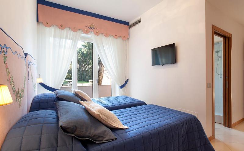 Amore Rentals - Villa Daniela - image 10