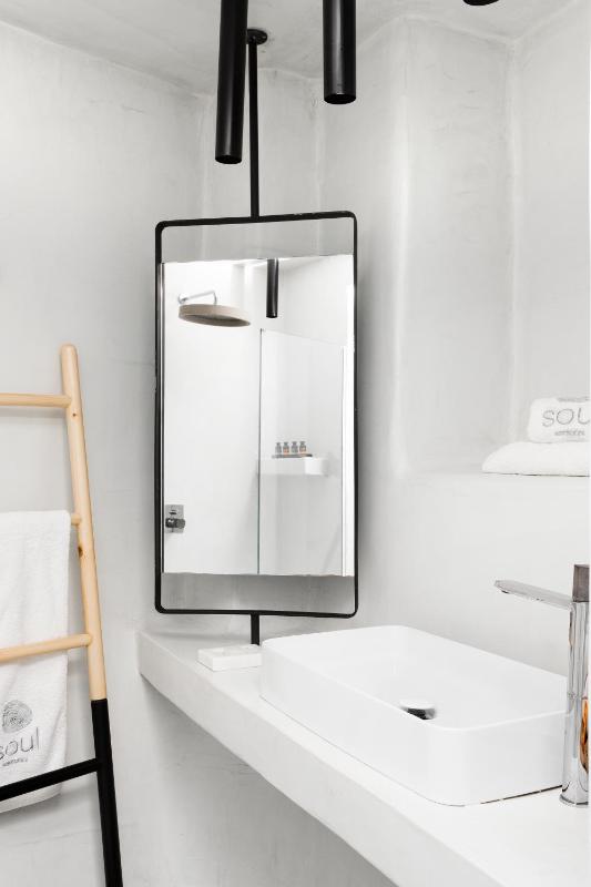 S Villa with Sea View and Heated Tub  image 4