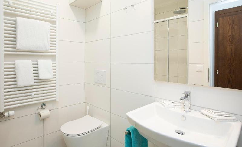 Single Room image 2