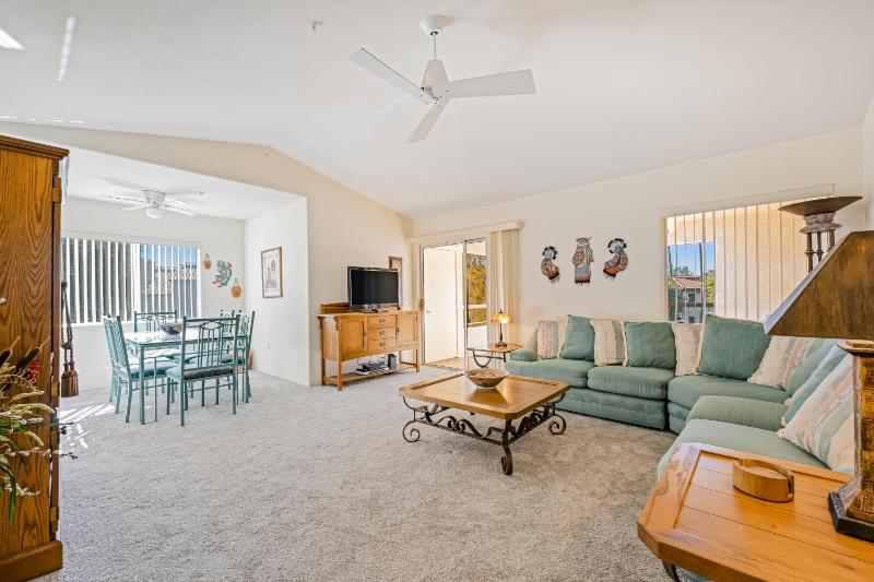 Three Bedroom Apartment image 1