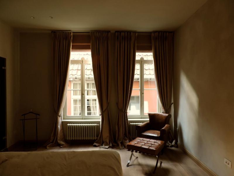 Deluxe Queen Room image 1