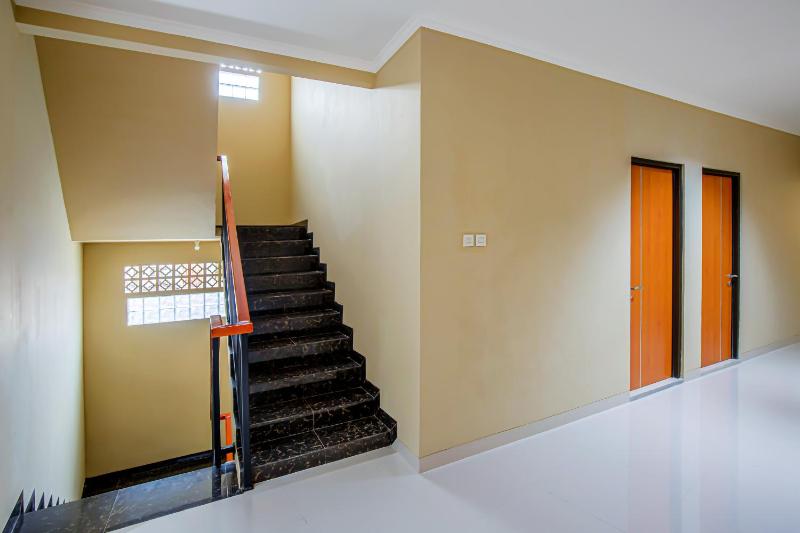 Tami House Bintaro Syariah - image 2