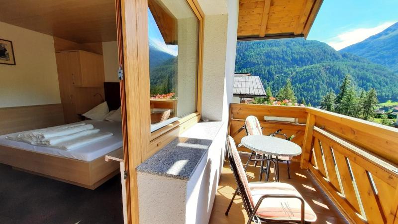 Comfort Double Room with Balcony image 2