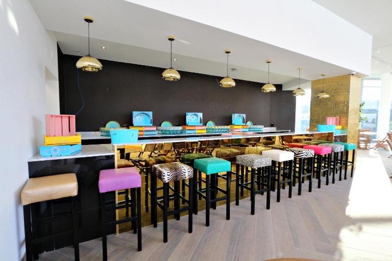Hotel Sky Sandton - image 9