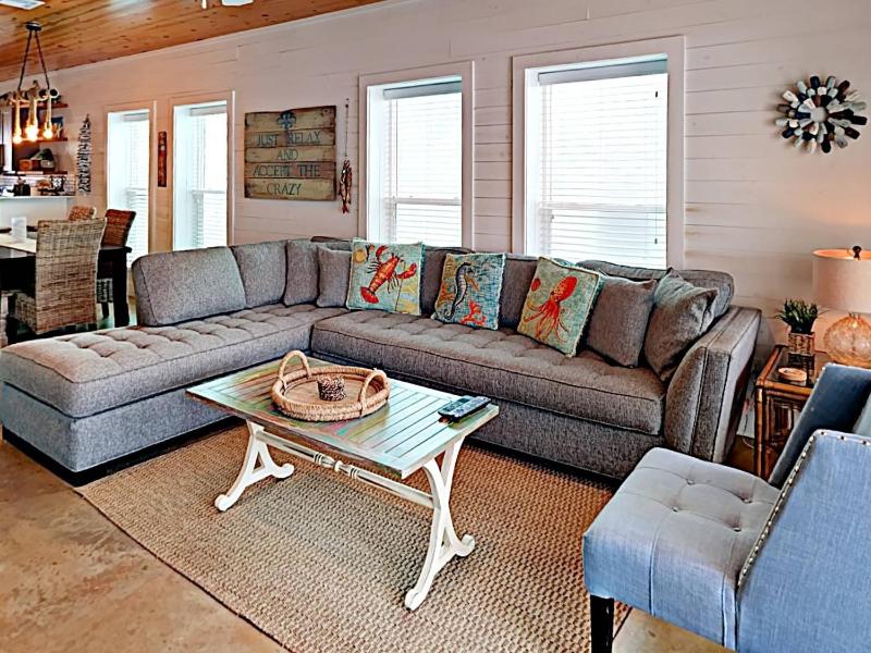 Three-Bedroom Townhouse image 1