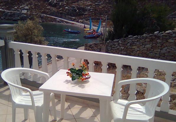  One-Bedroom Apartment with Sea View image 2