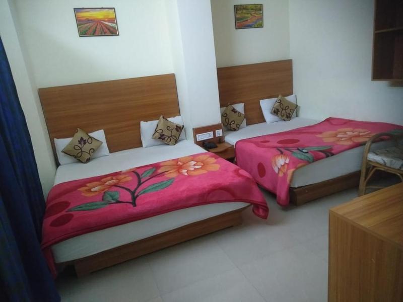 Deluxe Quadruple Room image 1