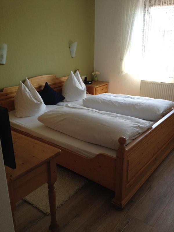 Double Room image 4