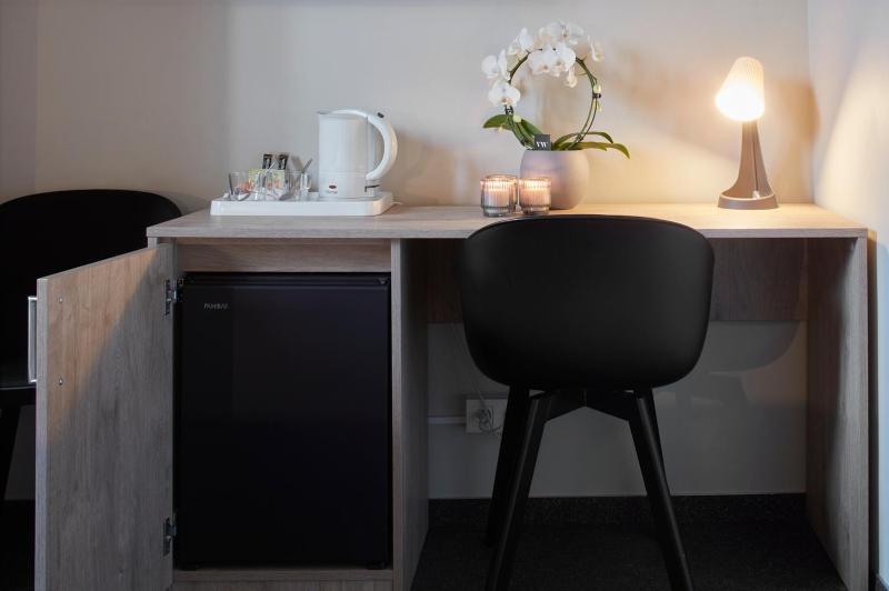 Standard Single Room image 2