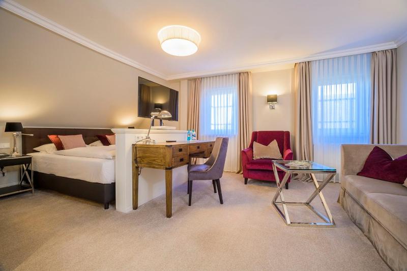 Premium Double Room image 1