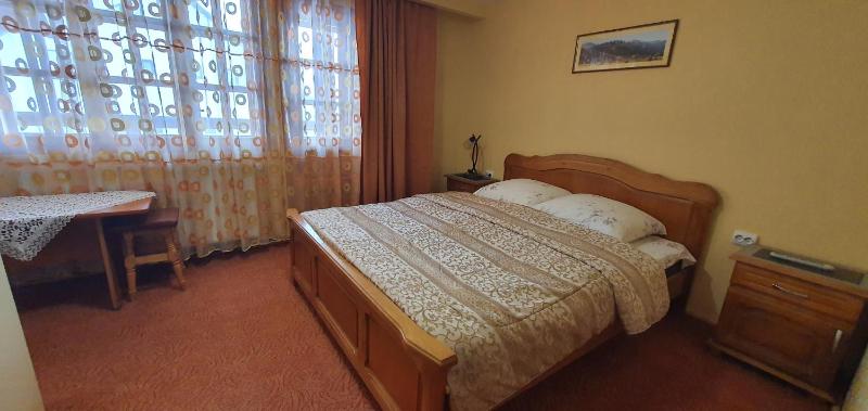Double Room with Private Bathroom image 4