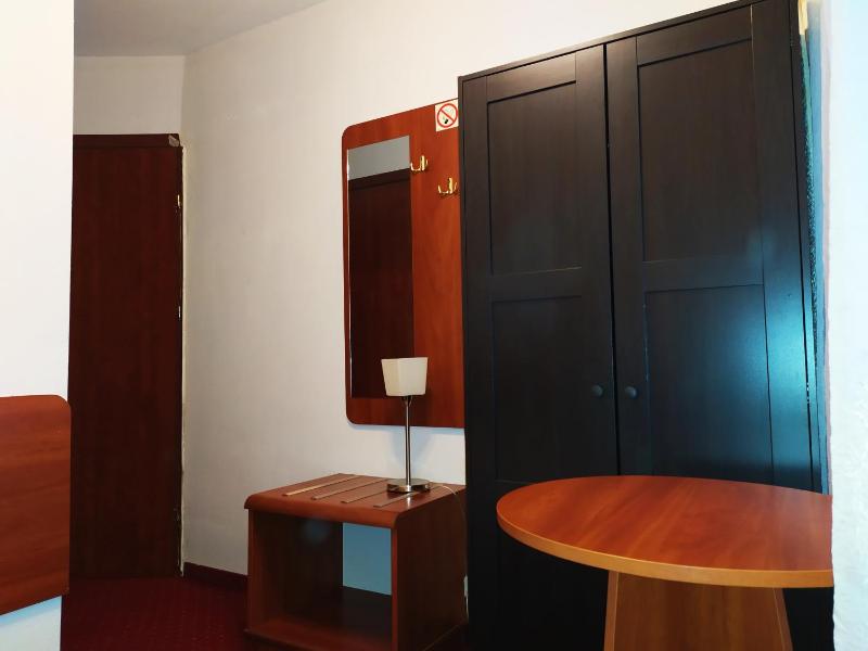 Single Room image 1