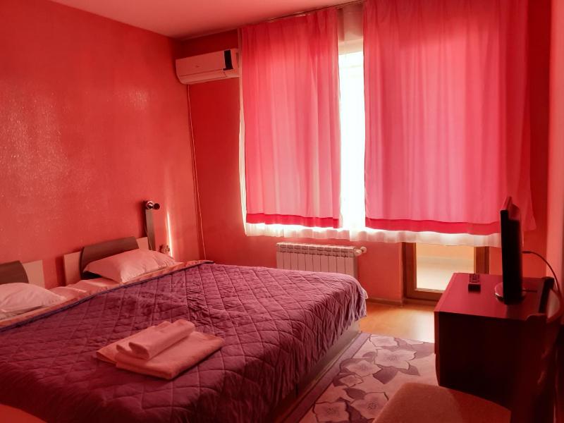 Twin Room with Balcony image 4