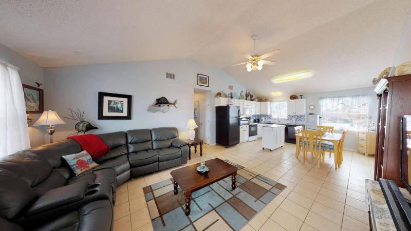 Two-Bedroom Townhouse image 2