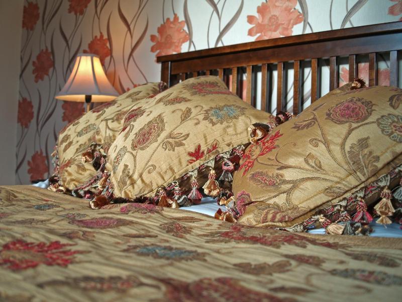 Standard Double Room image 2