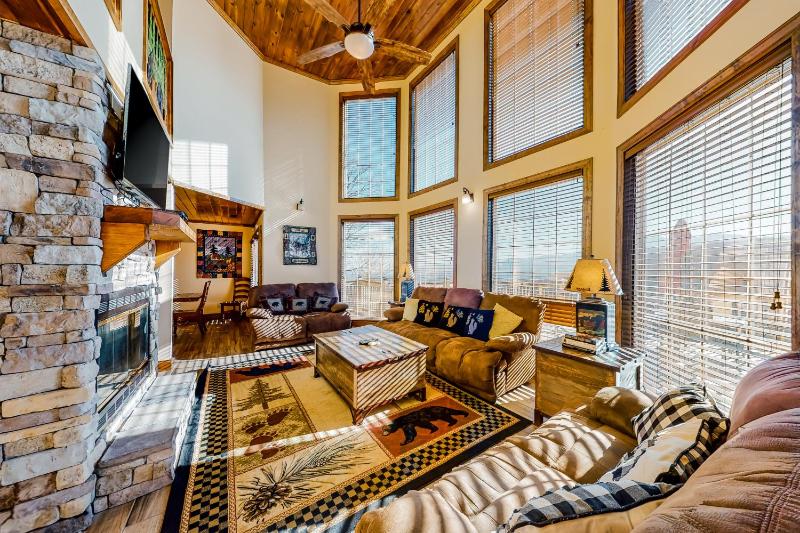 Chalet image 2