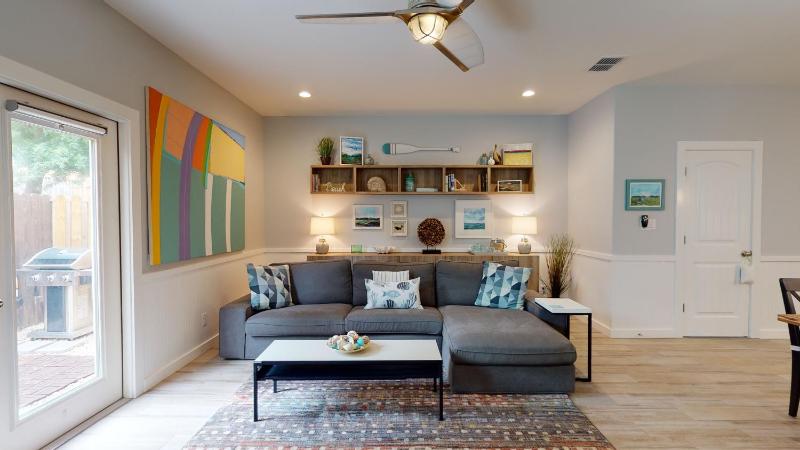 Three-Bedroom Townhouse image 1