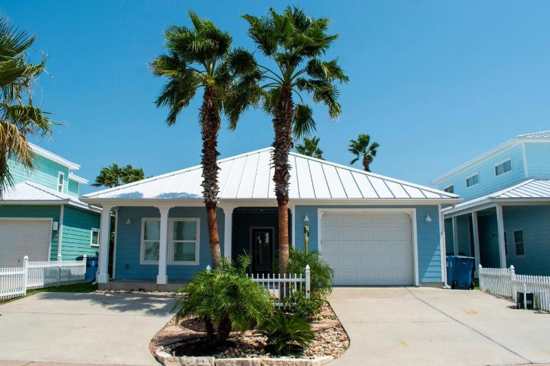 Three-Bedroom House image 3