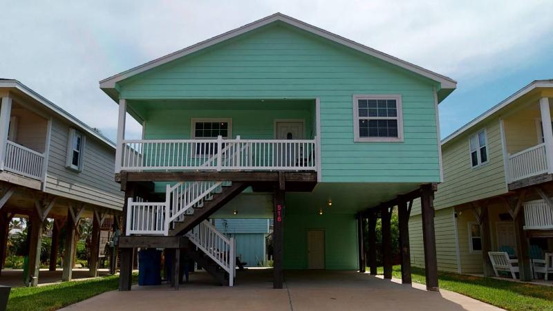 Three-Bedroom House image 1